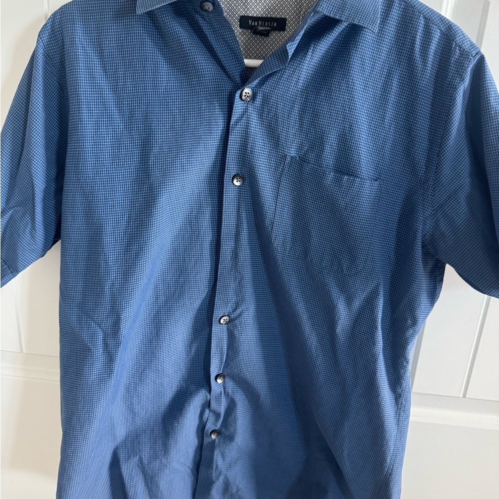 Van Heusen Men's Casual Blue Button Down Shirt
